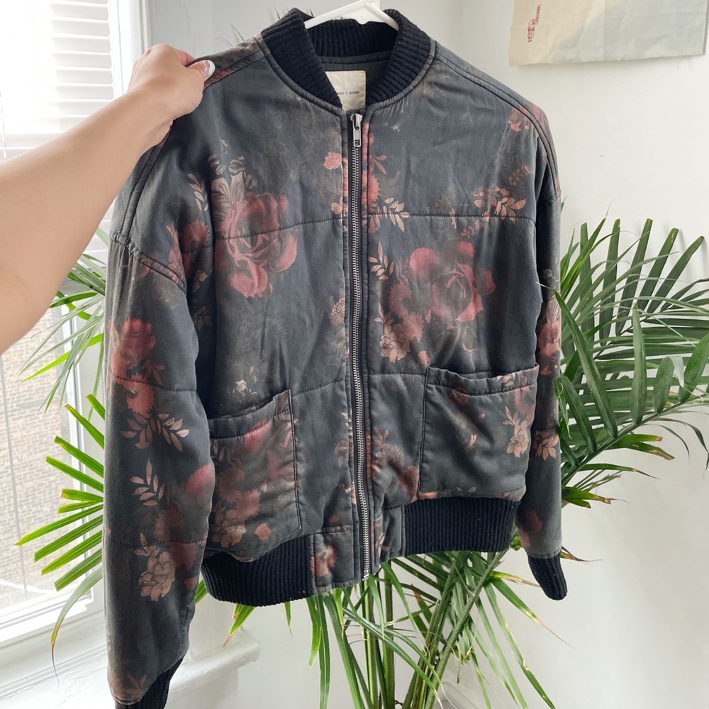 Urban Outfitters floral jacket🌸